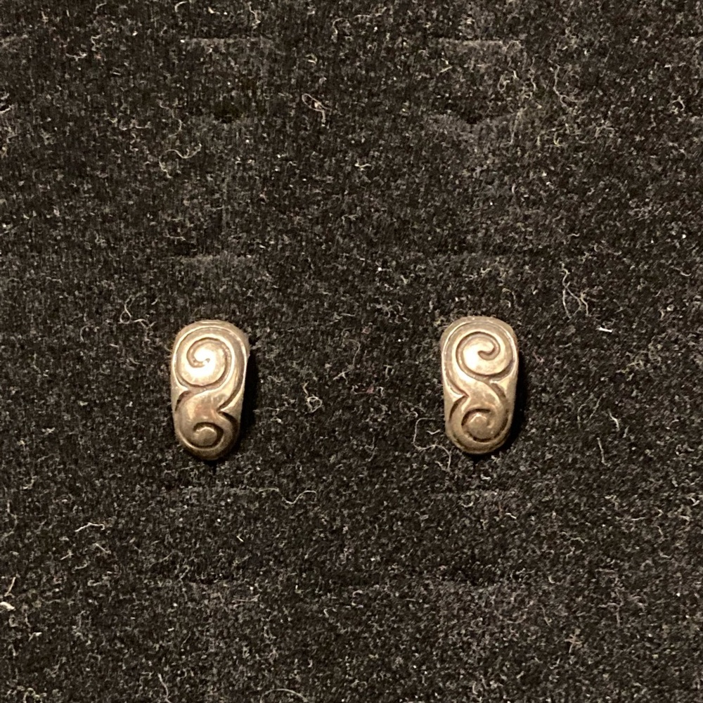 Native American Silver Hinge Earrings - image 3